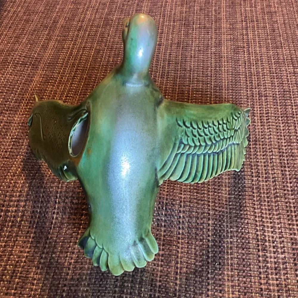 Green Bird Reptile Decor